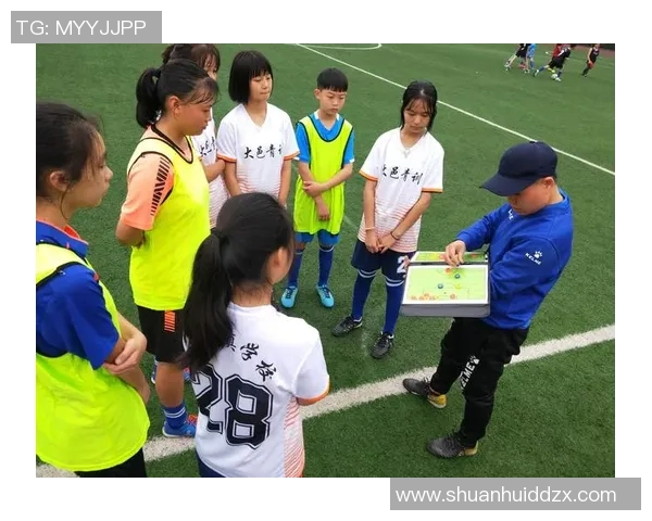 提升足球运动员步频的有效训练方法与技巧探讨